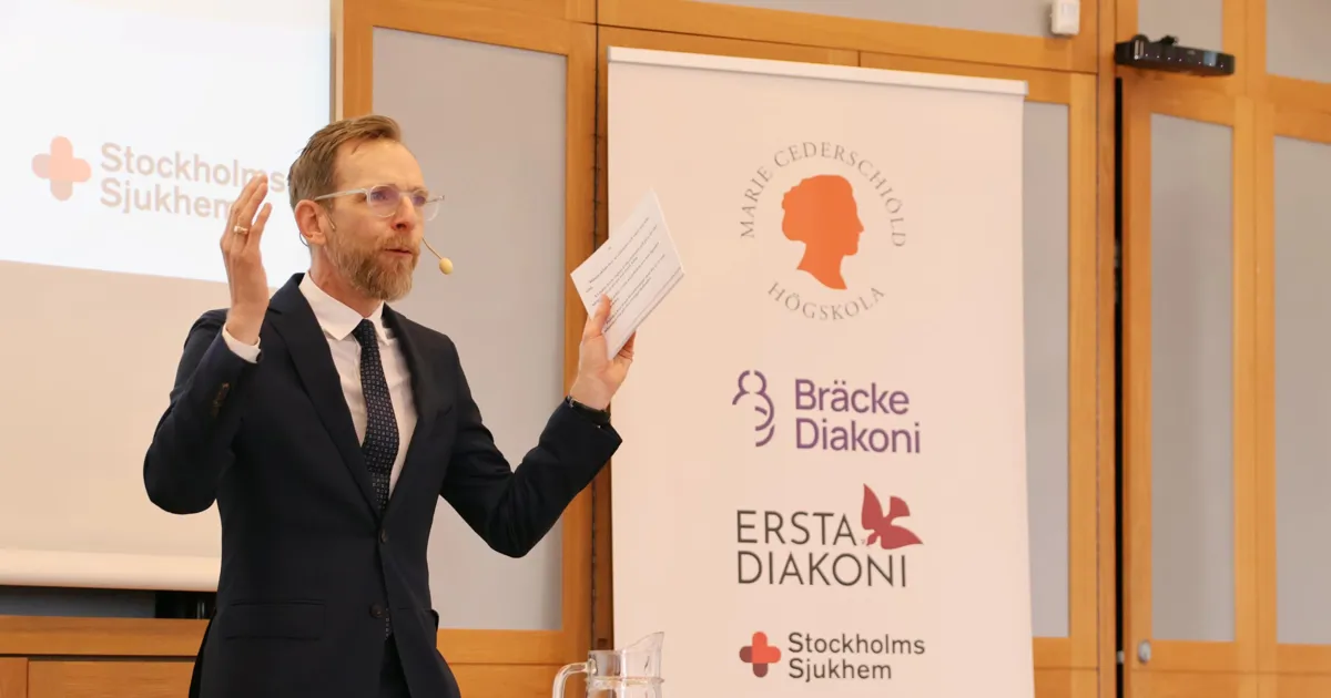 Socialminister Jakob Forssmed, här vid sitt deltagande på Marie Cederschiöld-dagen tidigare i år.