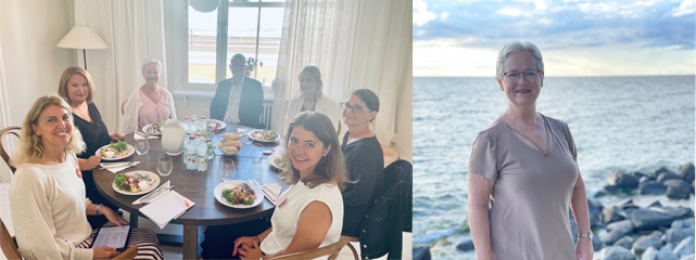 Sju personer sitter runt ett matbord inomhus, en kvinna står utomhus vid havet och ler mot kameran.