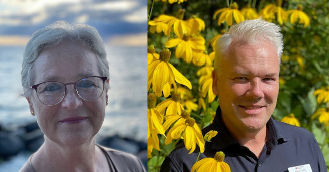 Två personer i närbild, en framför havet i solnedgång och en framför gula blommor utomhus.