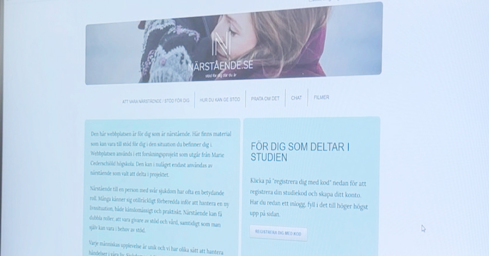 Webbsida med text om stöd för närstående och information för studiedeltagare, logotyp och meny syns.