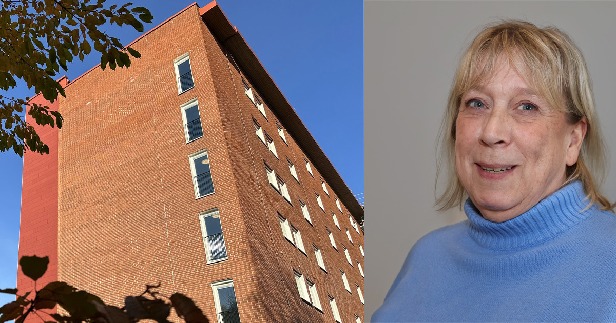 Bild på Bromma Sjukhus höghusdel där äldreboendet Mosaiken finns. På bilden finns även ett porträtt av en blond kvinna med blå tröja; Anette Bengtsson, verksamhetschef för Mosaiken.